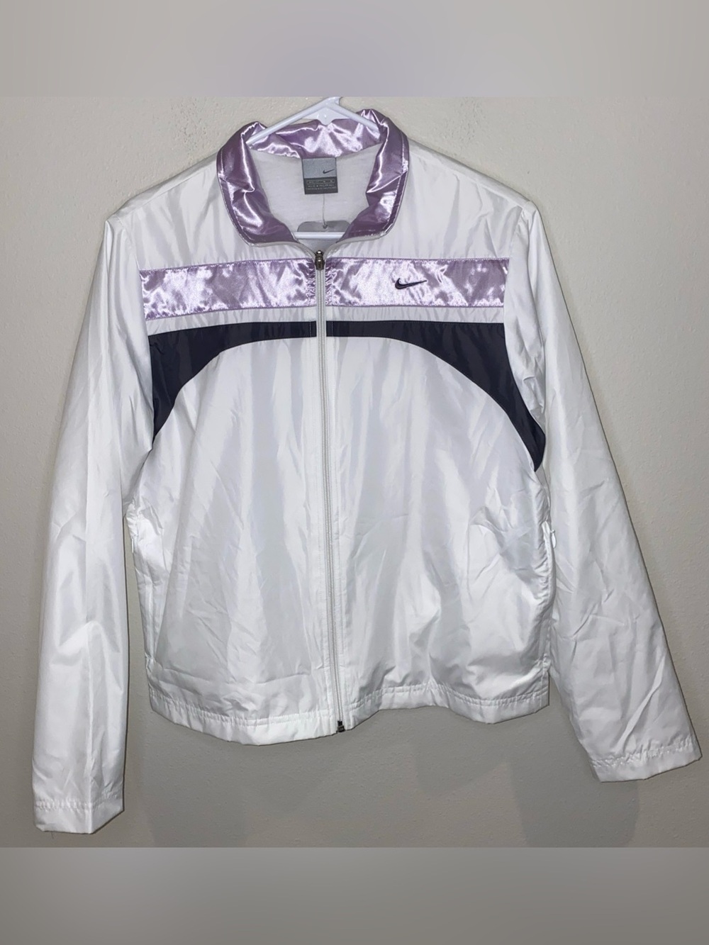 Vintage‎ 2004 Nike Windbreaker Jacket Woman’s M White Grey Purple NWT MSRP $85